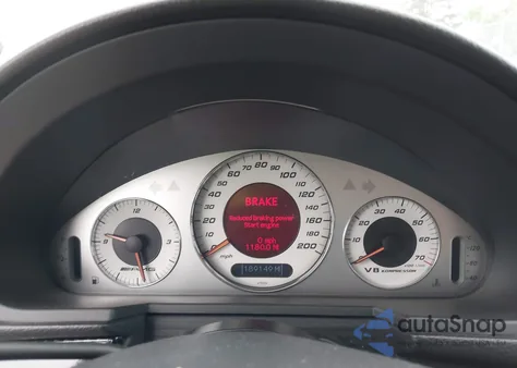 2005 Mercedes-Benz E 55 Amg z USA, uszkodzony, nr VIN WDBUF76J45A747206